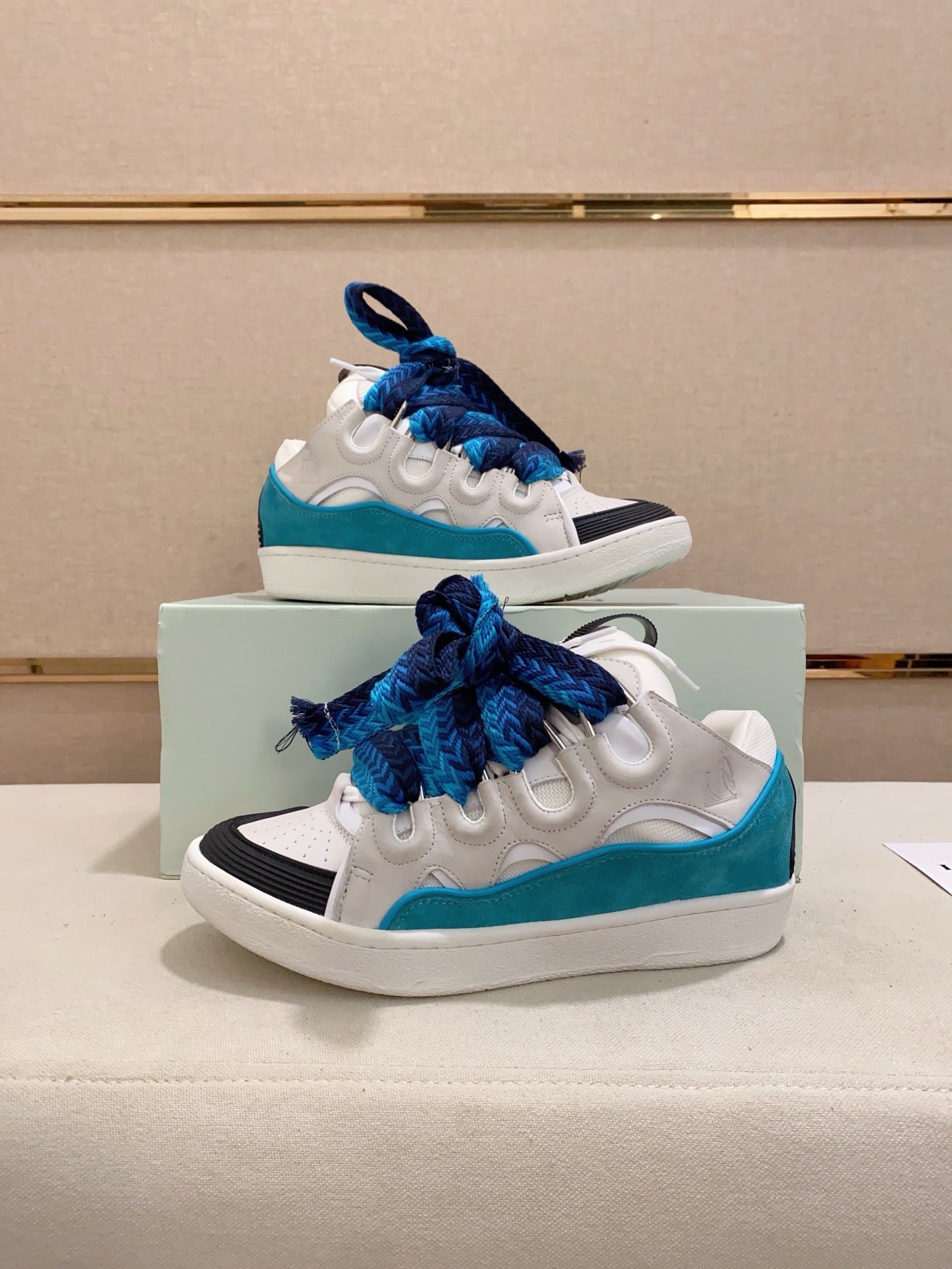 Lanvin Curb Low-top Trainers White and Blue