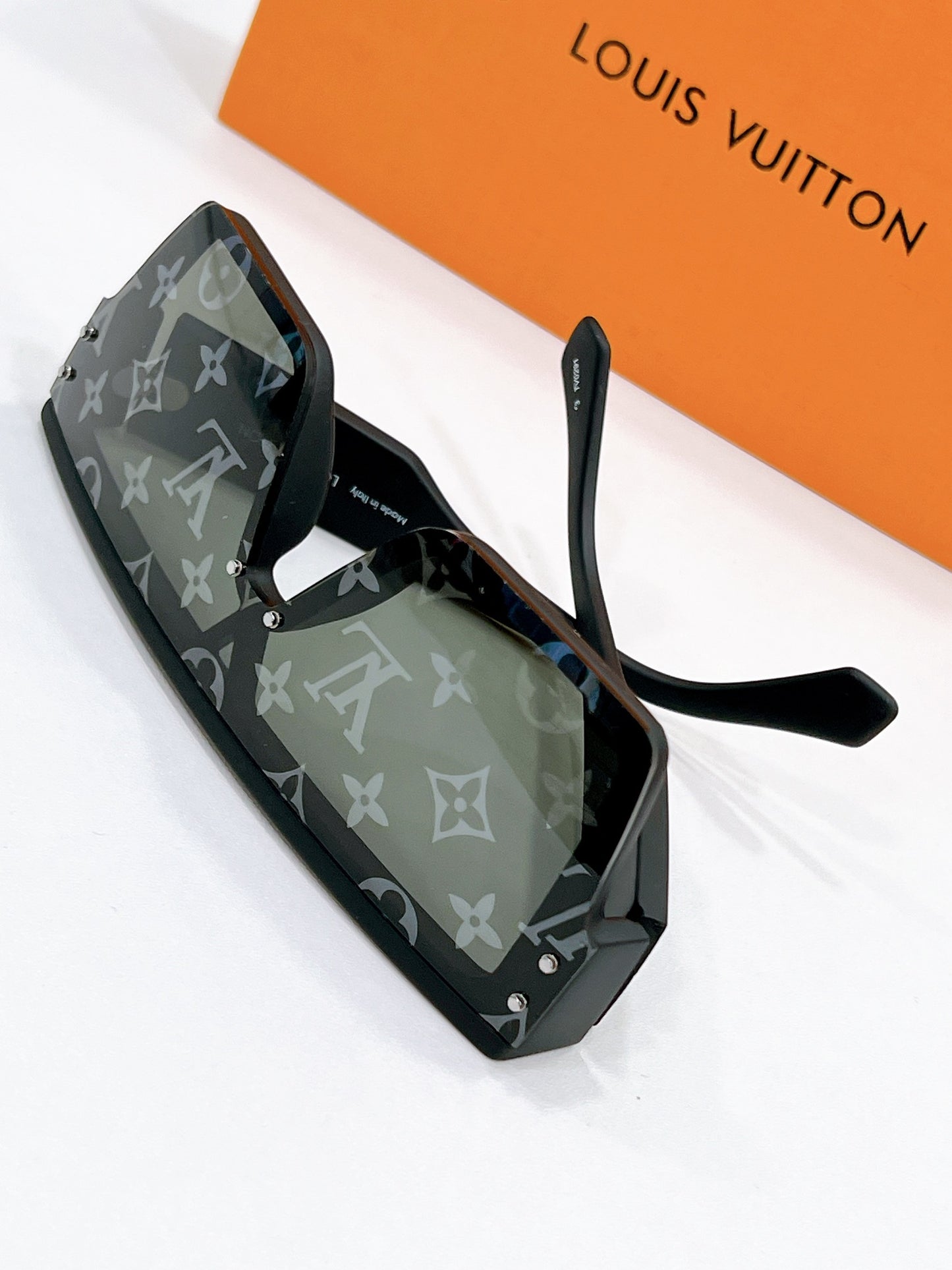 Louis Vuitton Sunglasses Black Monogram